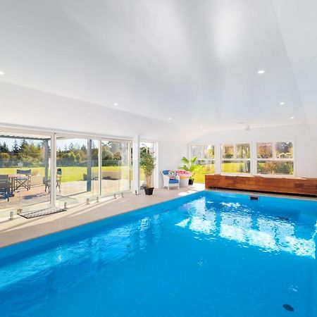 The Meadows Villa Christchurch Exterior foto