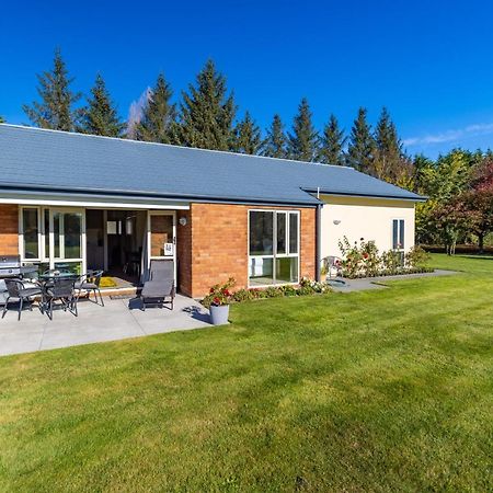 The Meadows Villa Christchurch Exterior foto