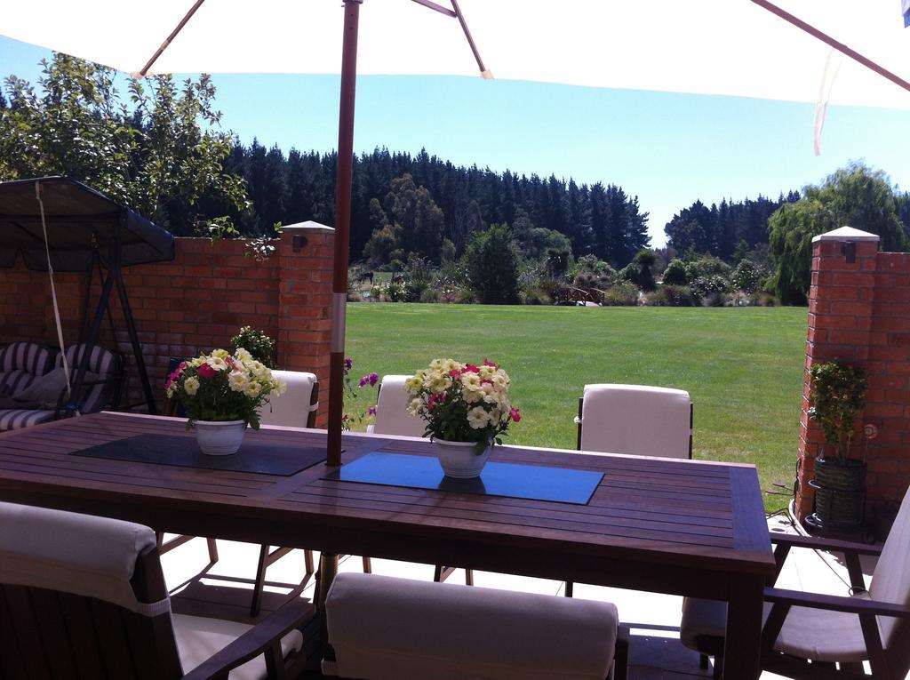 The Meadows Villa Christchurch Exterior foto
