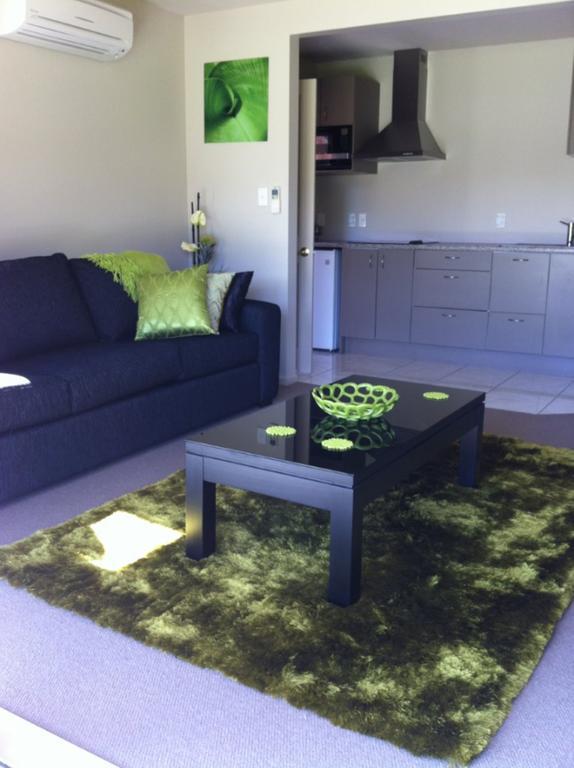The Meadows Villa Christchurch Exterior foto